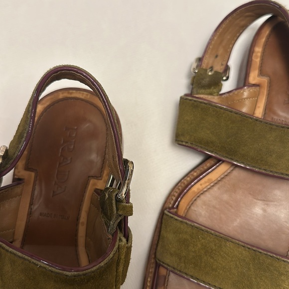VINTAGE PRADA SANDALS!! - Picture 2 of 4